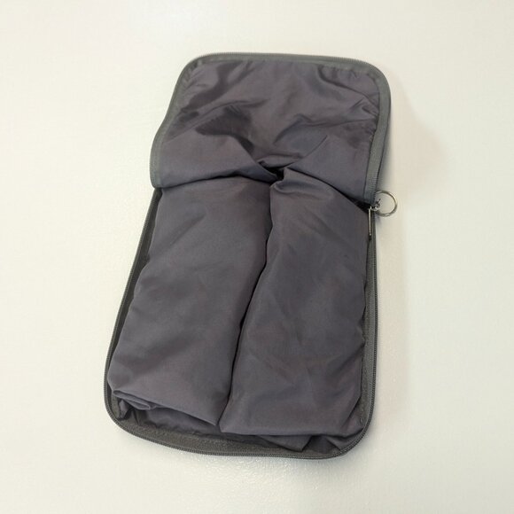 Dirty Laundry Foldable Bag - Picture 5 of 14